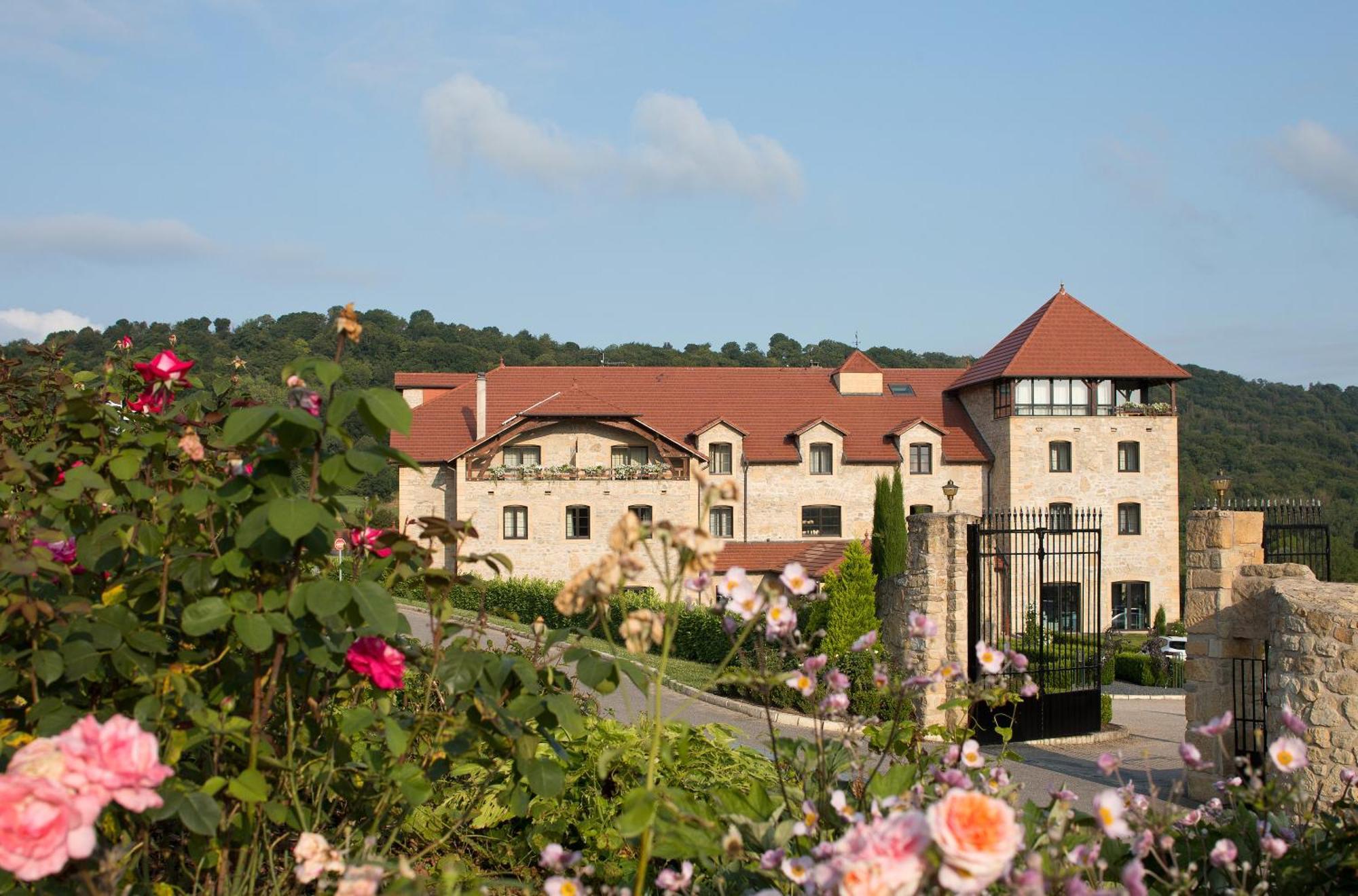 Domaine De La Klauss & Spa, Restaurant Gastronomique Le K Montenach 外观 照片