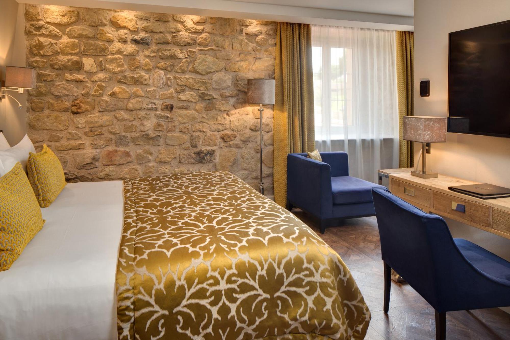 Domaine De La Klauss & Spa, Restaurant Gastronomique Le K Montenach 外观 照片